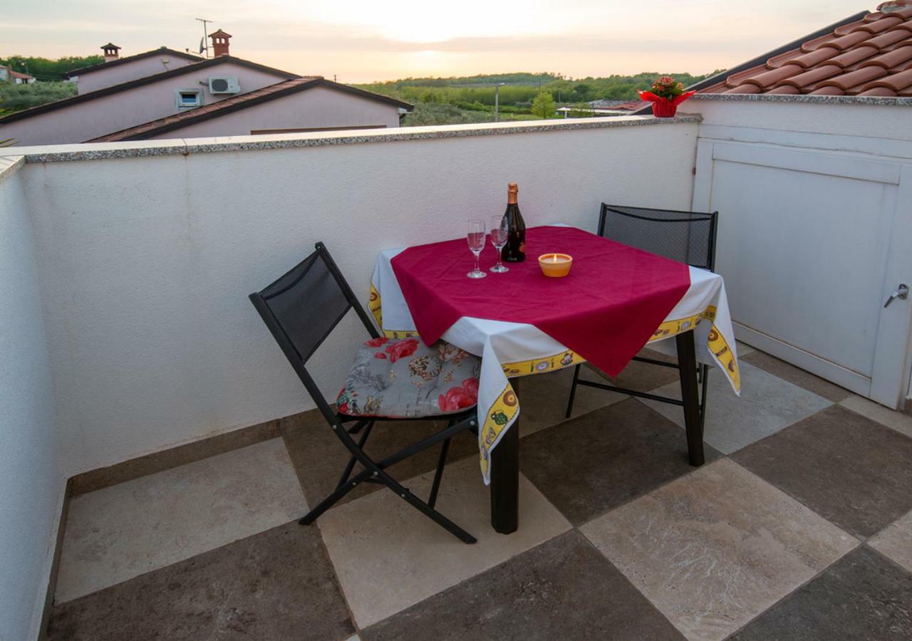 Apartment Analaura Умаг Экстерьер фото